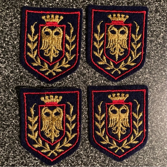 🆕 Vintage Military Patches/Emblems sew on.
Set of 4: ‘sew on’ Patches. Navy. - Picture 3 of 9